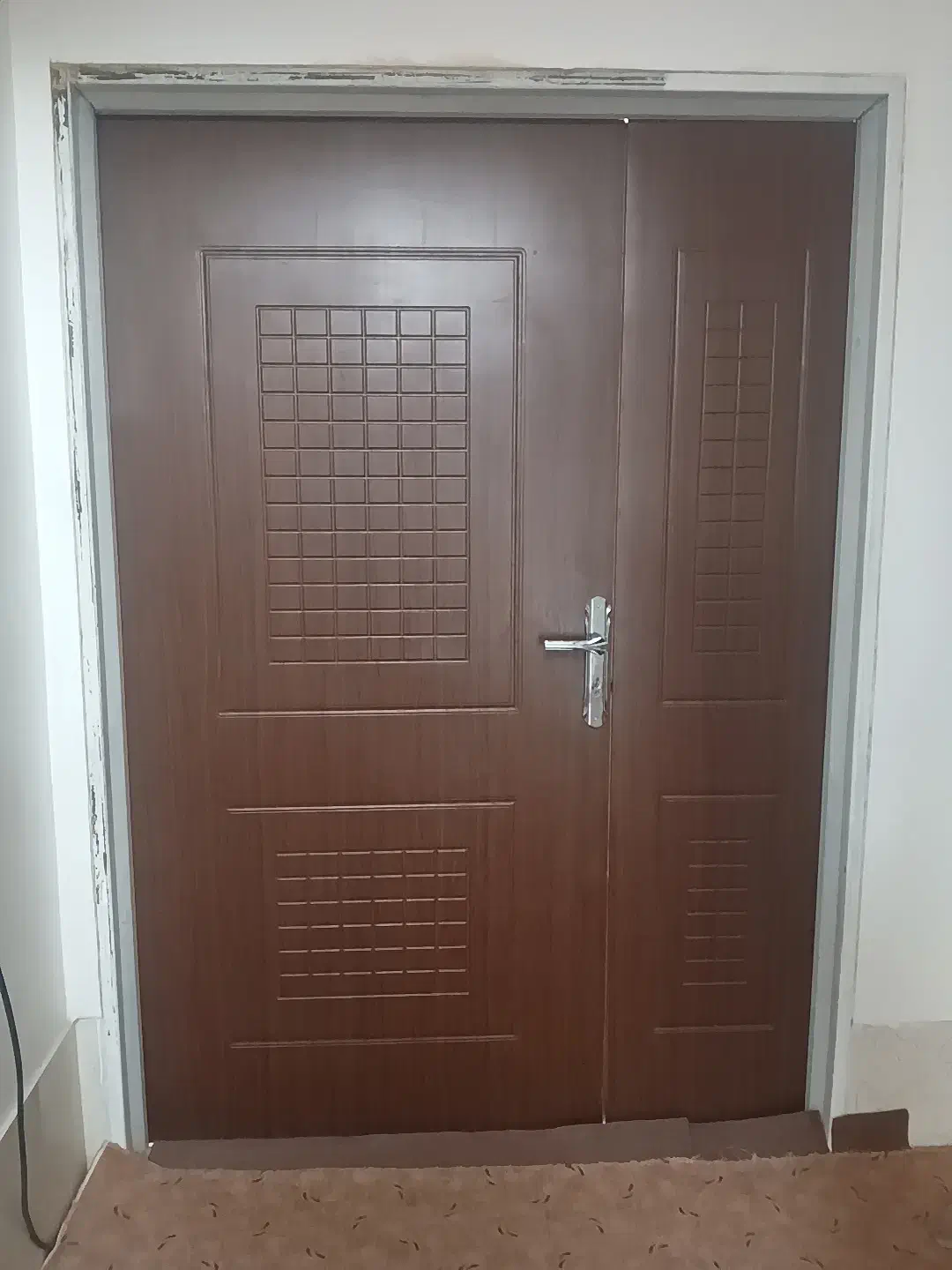 درب|مصالح و تجهیزات ساختمان|ساوه, |دیوار