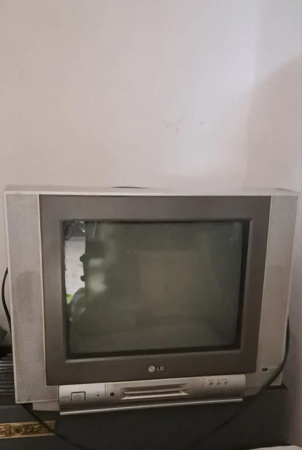تلویزیون الجی قدیمی|تلویزیون و پروژکتور|کوچصفهان, |دیوار