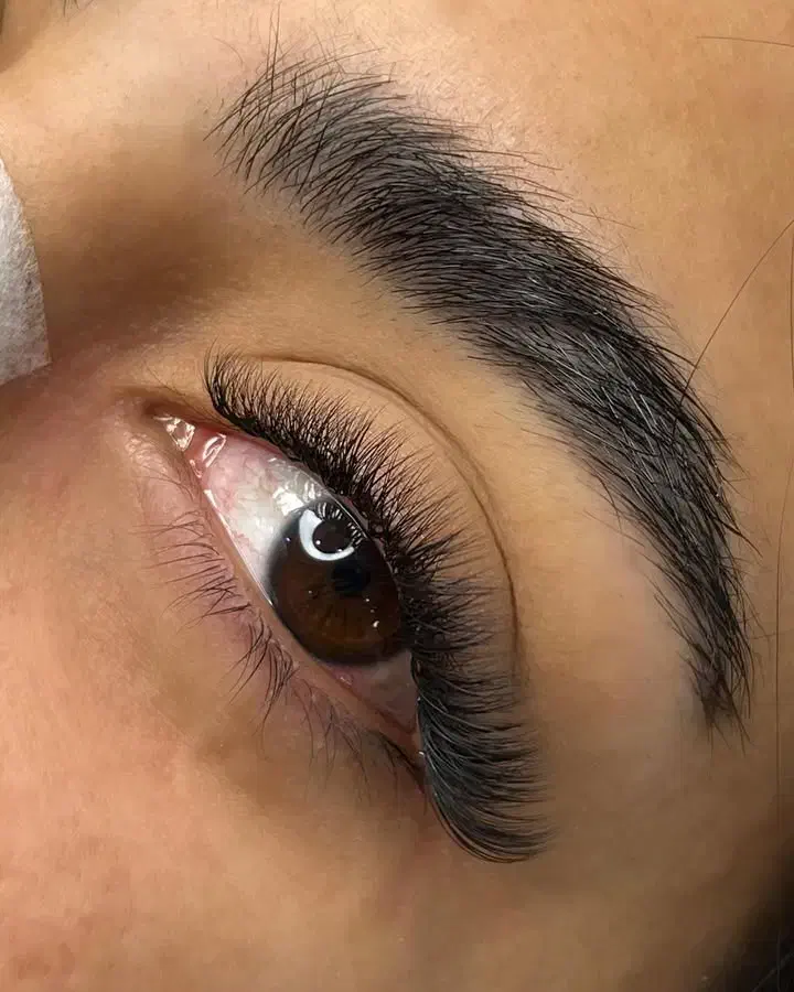 تخفیف ویژه اکستنشن مژه همه نوع مدل|خدمات آرایشگری و زیبایی|جیرفت, |دیوار