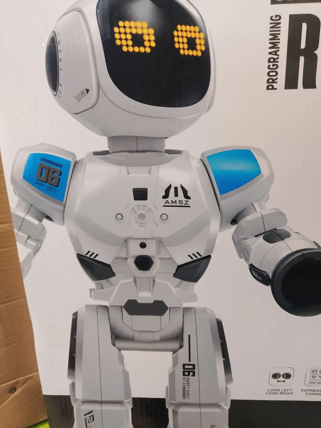 ربات هوشمند شارژی کنترلی|اسباب‌بازی بچه|شیراز, بعثت|دیوار