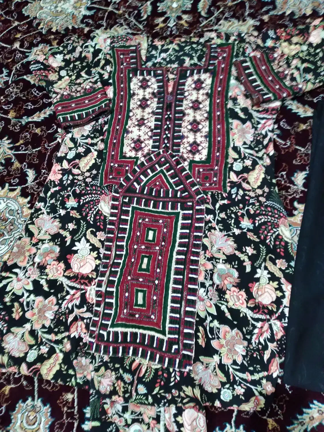 زی استین با چادر فقط یک وصد|لباس|زاهدان, |دیوار