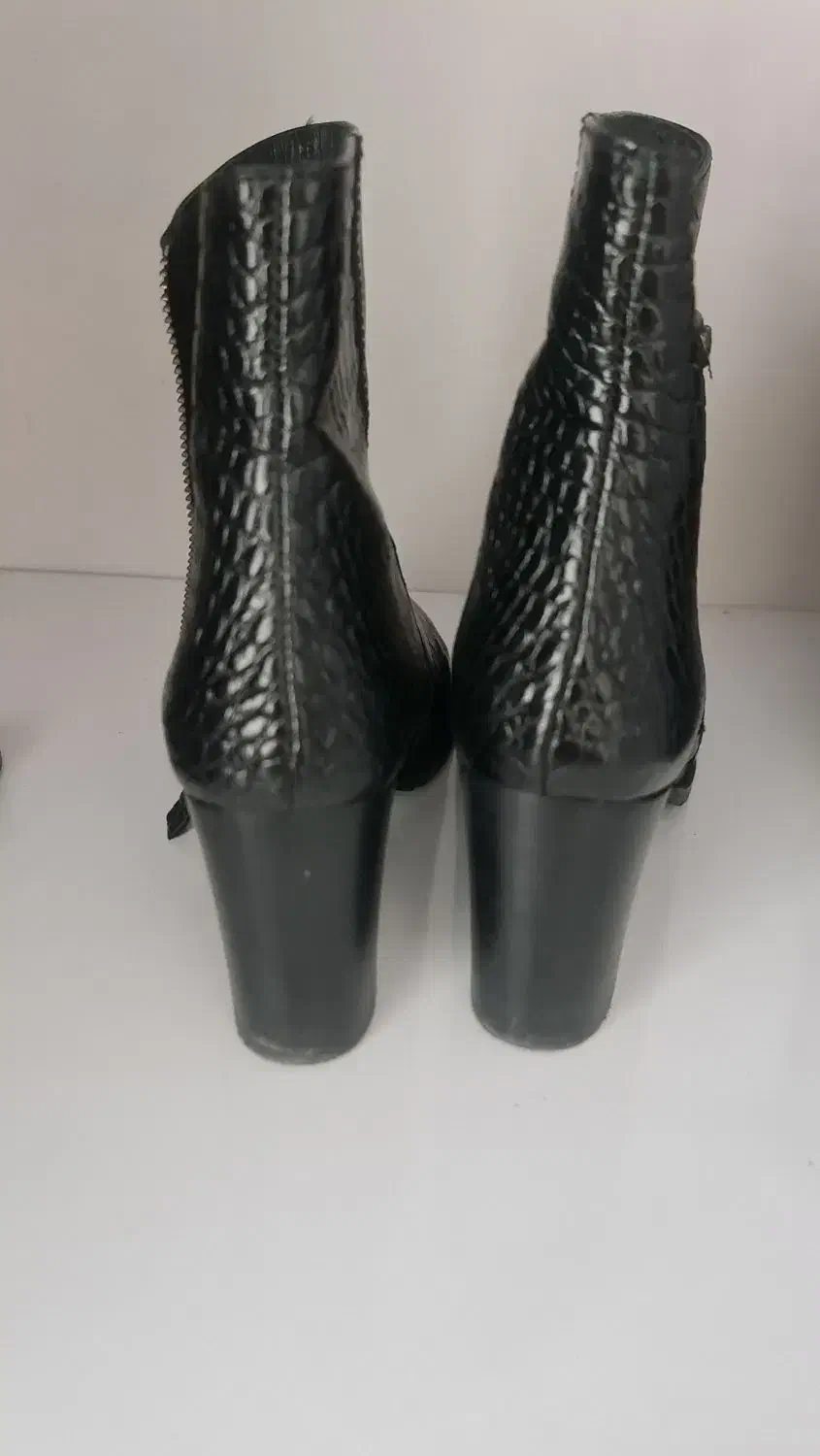 نیم بوت سایز ۳۸|کیف، کفش، کمربند|تهران, یاخجی آباد|دیوار