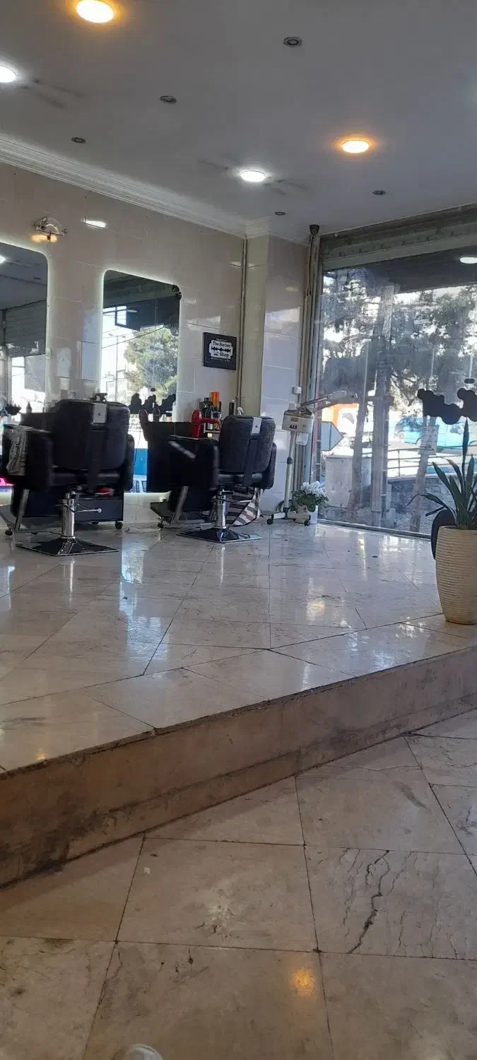 ارایشگر اقا تعاونی کار نیازمندیم|استخدام درمانی، زیبایی، بهداشتی|تهران, المهدی|دیوار