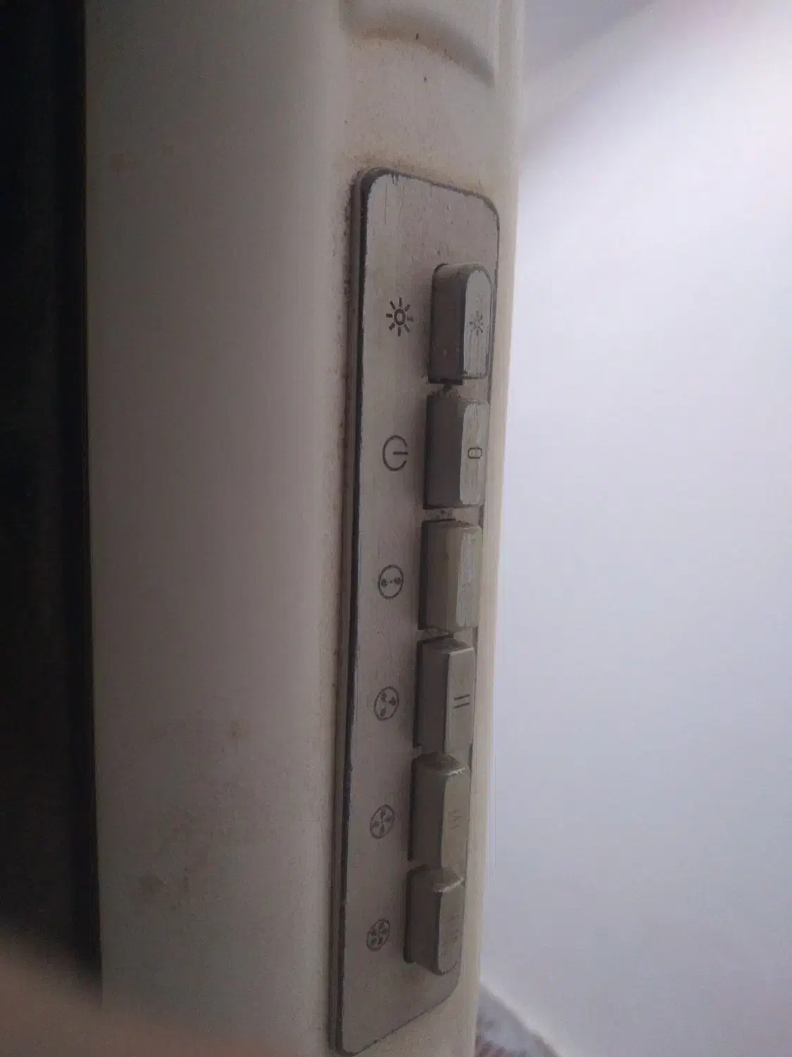 هود اشپزخانه .|هود|بروجن, |دیوار