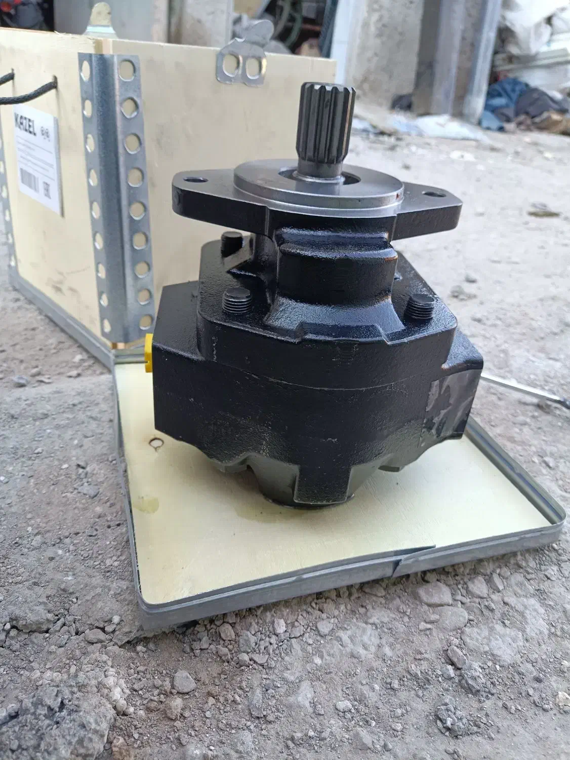 فروش ویژه پمپ هیدرولیک انواع بیل بکهو|قطعات یدکی و لوازم جانبی|اصفهان, کوی امیریه|دیوار