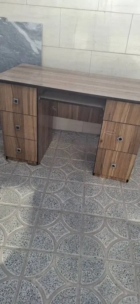 میز|میز تحریر و کامپیوتر|لنجان, |دیوار