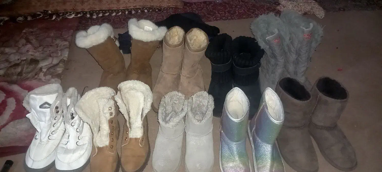 کفش نیم چکمه خارجی زنانه و مردانه فقط ۳۵۰|کیف، کفش، کمربند|زاهدان, |دیوار