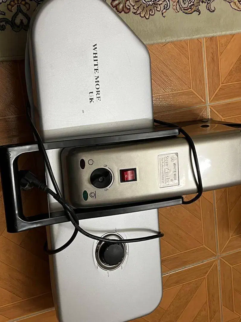 اتو پرس وایت مور کم کارکرد و در حد نو میباشد|اتو و لوازم اتو|آمل, |دیوار