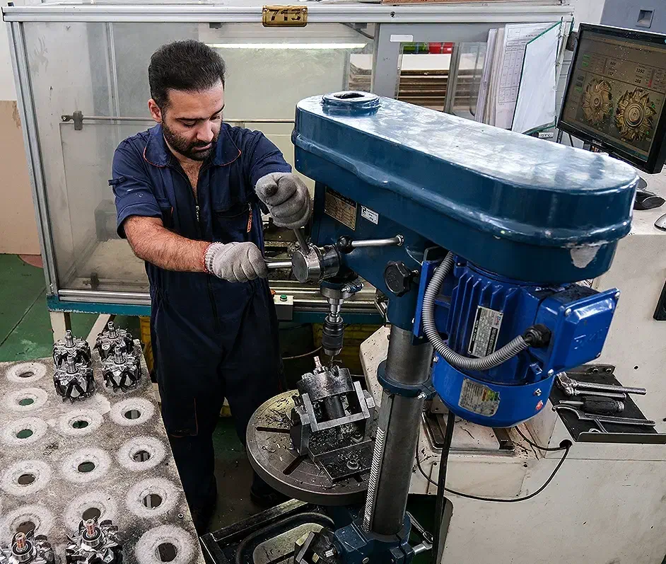 جذب نیروی جوان و باانگیزه برای تولید قطعات موتور|استخدام صنعتی، فنی، مهندسی|تهران, گمرک|دیوار