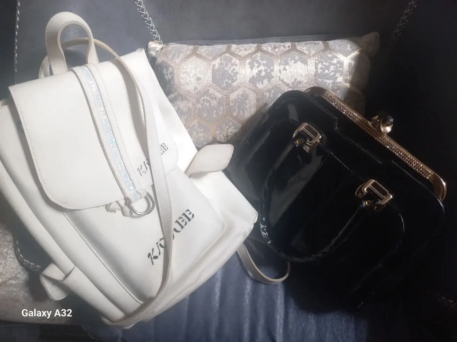 کوله ،کیف مجلسی|کیف، کفش، کمربند|قدس, شهر‌قدس|دیوار