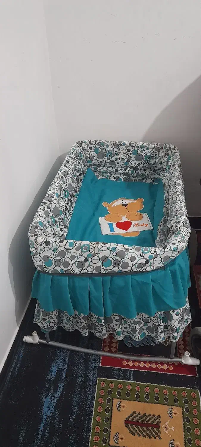 گهواره|تخت و صندلی بچه|مریوان, |دیوار