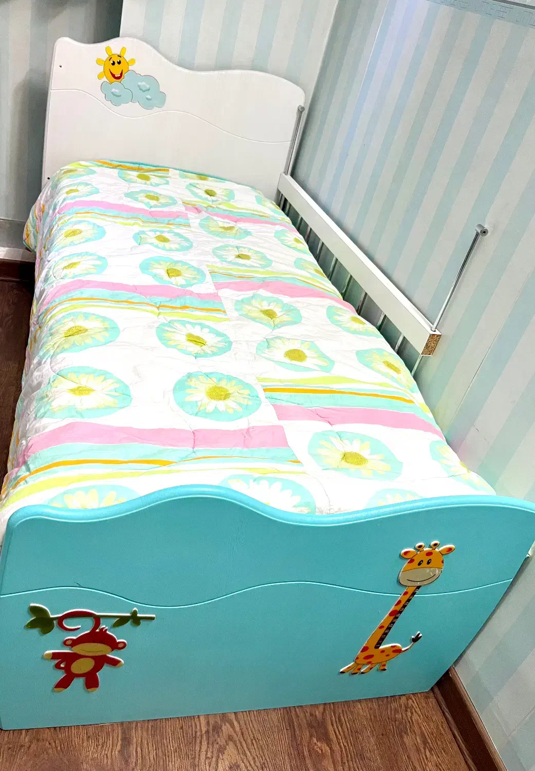 فروش سرویس کامل اتاق کودک پسرانه|تخت و صندلی بچه|اصفهان, خانه اصفهان|دیوار