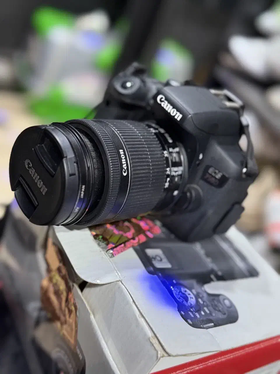 دوربین عکاسی ۷۵۰ دی کنون همراه با لنز|دوربین عکاسی و فیلم‌برداری|تهران, امانیه|دیوار