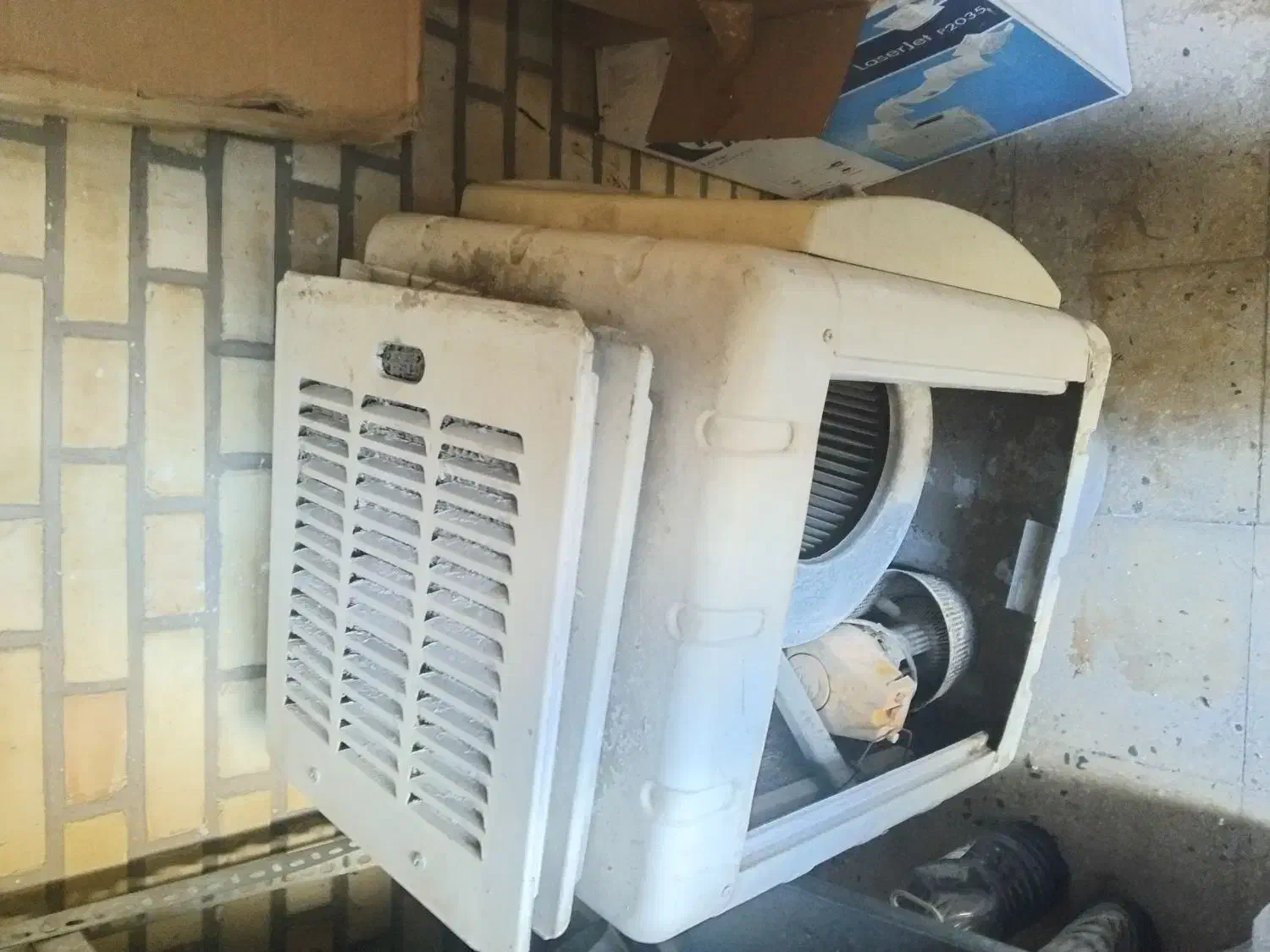 کولر آبی|کولر آبی|ایذه, |دیوار