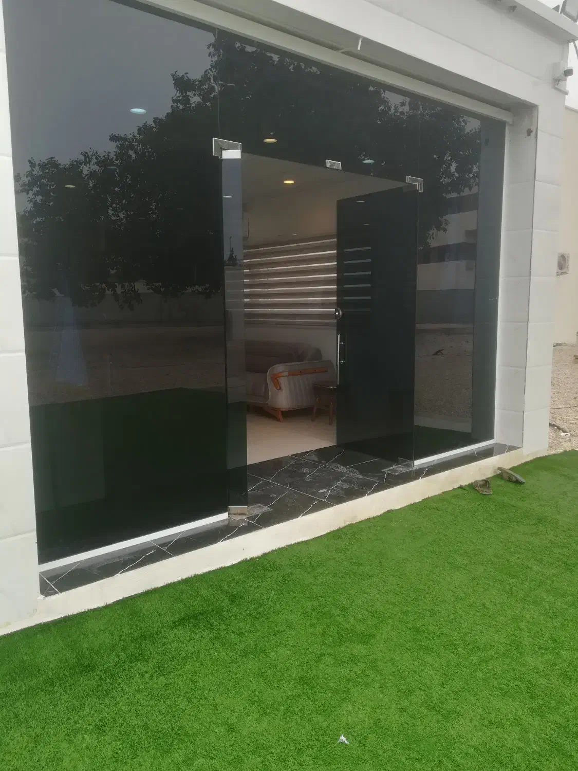 نصاب شیشه سکوریت|خدمات پیشه و مهارت|بوشهر, |دیوار