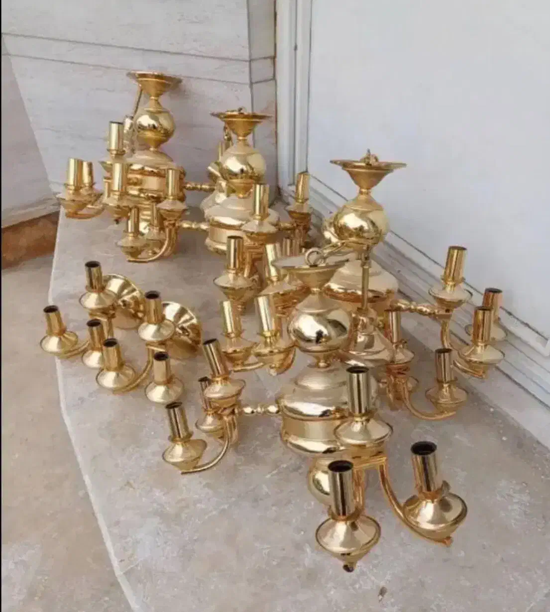 فروش و خرید.ار لوستر برنز ( برنج ) طلایی|لوستر و چراغ آویز|اصفهان, ناژوان|دیوار