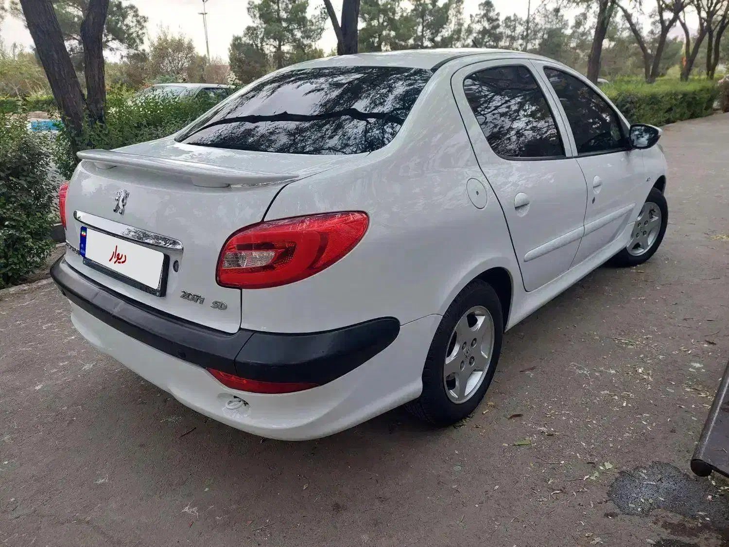 پژو ۲۰۷ صندوقدار اتومات مدل ۹۷ بدون رنگ فرمان برقی|خودرو سواری و وانت|تبریز, |دیوار