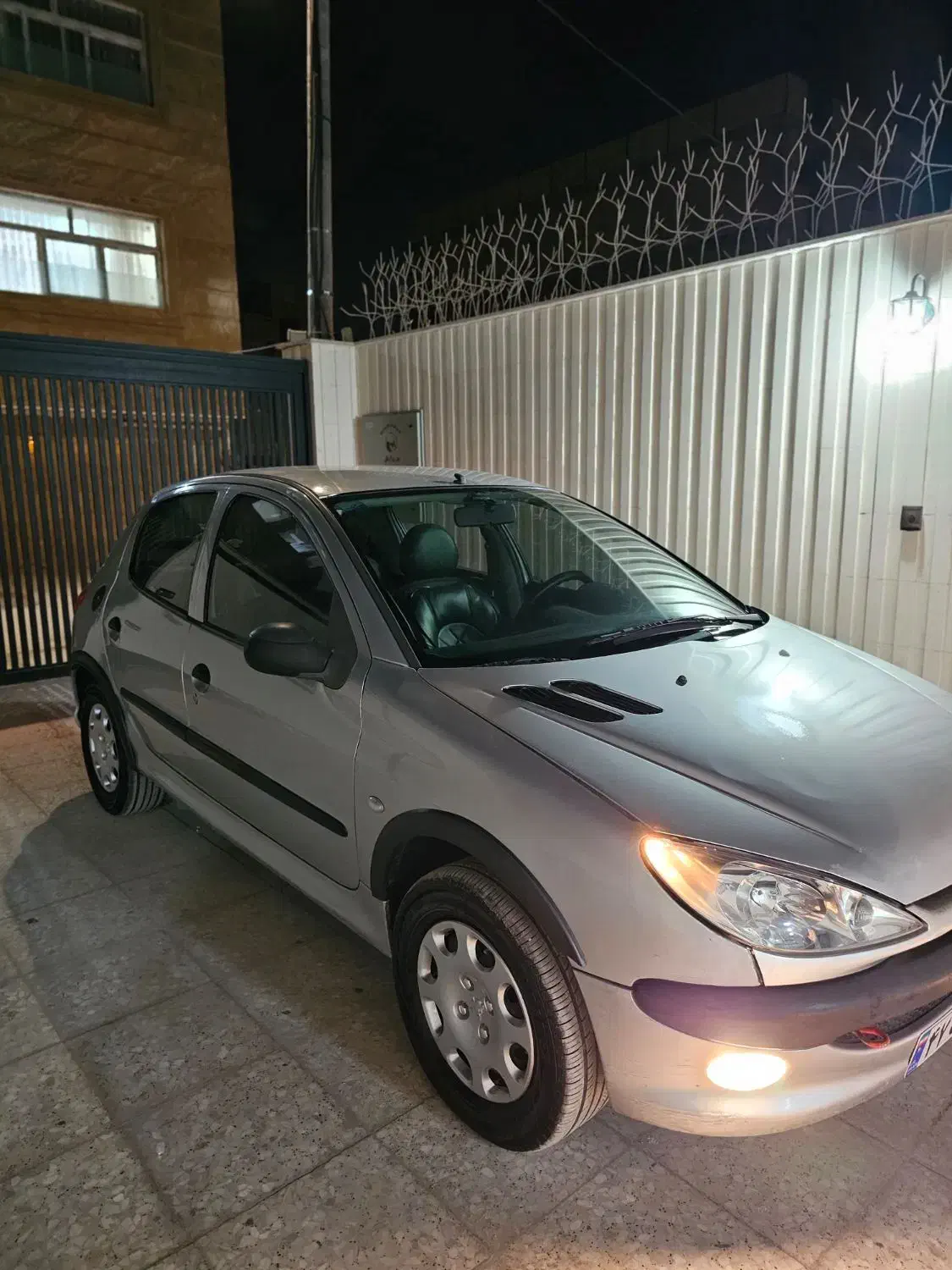 ۲۰۶ مدل ۸۵ خونگی بدون افتاب سوختگی|خودرو سواری و وانت|شاهینشهر, شهرک مطهری|دیوار