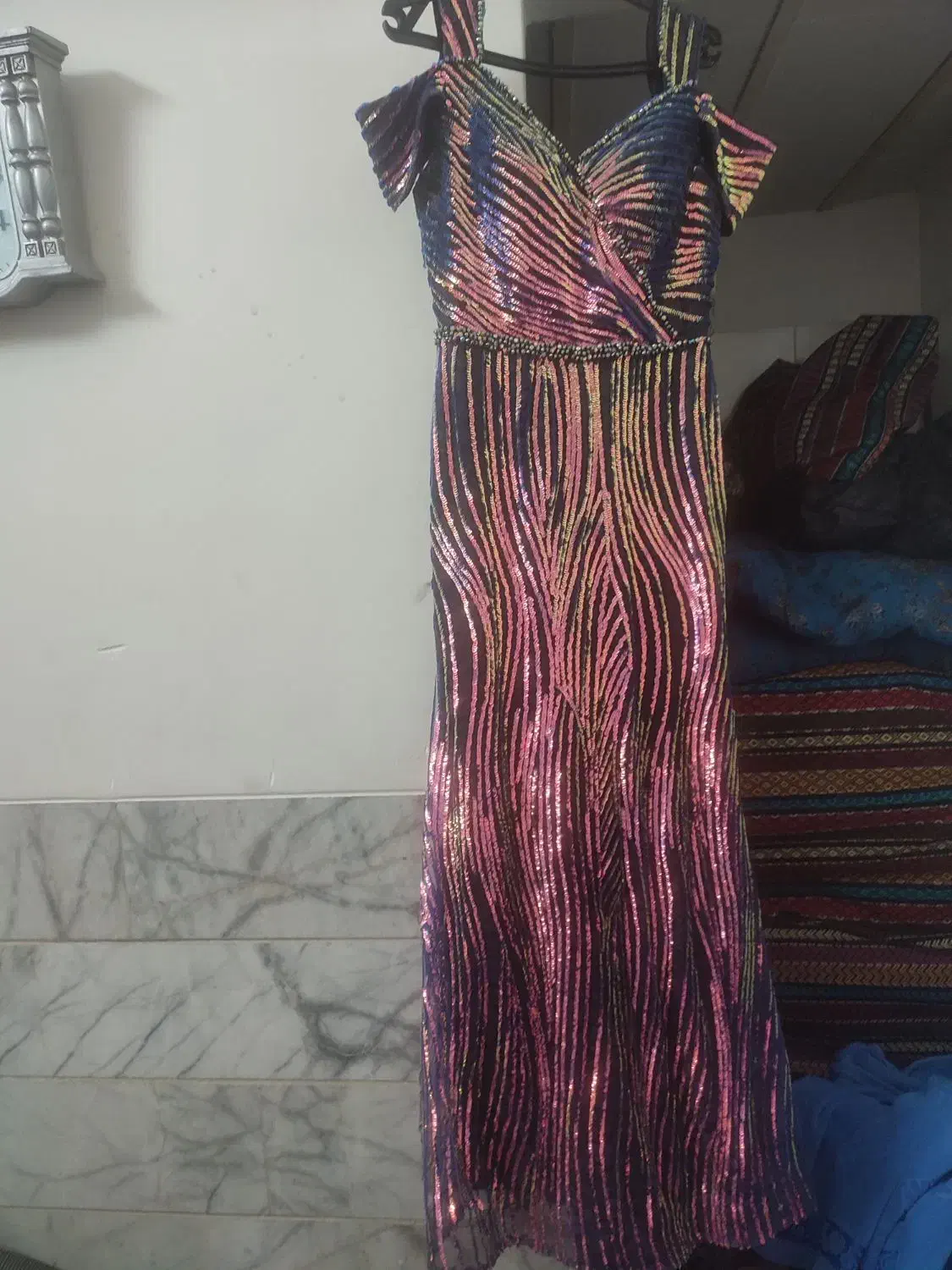 لباس مجلسی|لباس|یزد, |دیوار