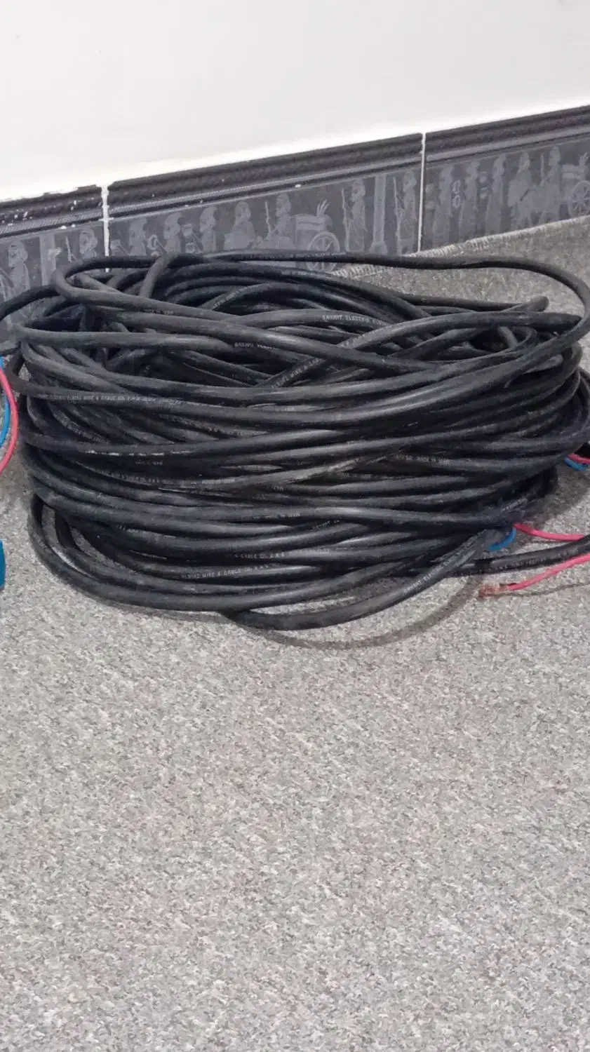 کابل برق|مصالح و تجهیزات ساختمان|کاکی, |دیوار