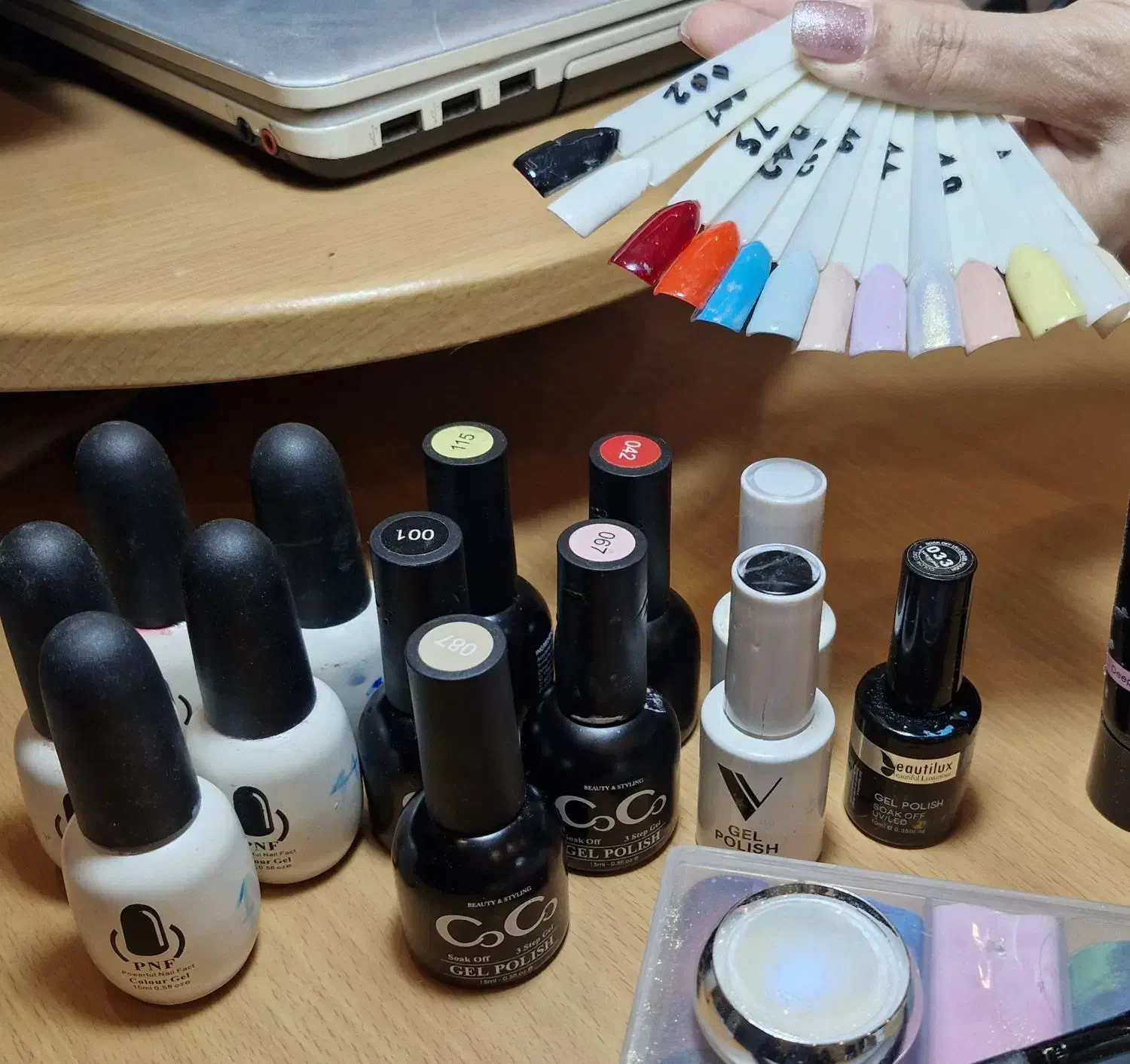 ژل لاک|آرایشی، بهداشتی، درمانی|مشهد, دانشجو|دیوار