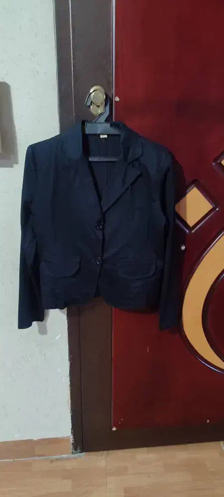 کت مشکی|لباس|ارومیه, |دیوار