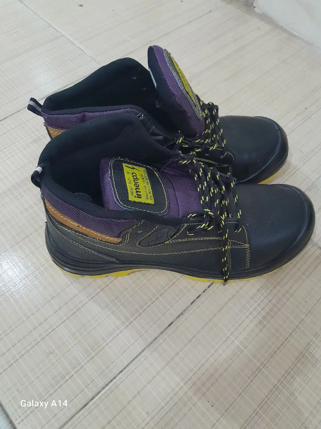 کفش ایمنی برق|کیف، کفش، کمربند|اهواز, شهرک دانشگاه|دیوار