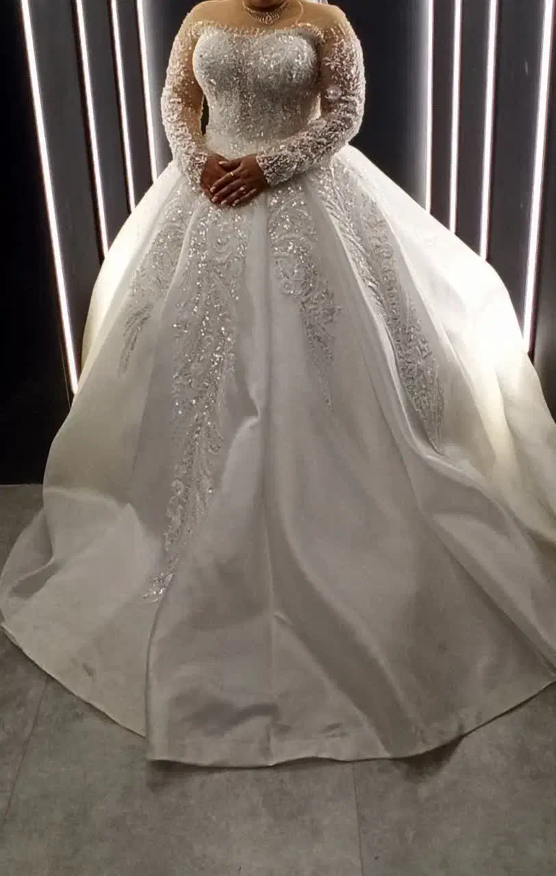 لباس عروس|لباس|شیراز, شهرک گلها|دیوار