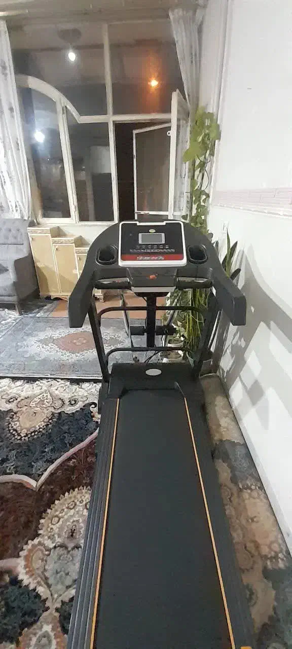 تردمیل کارنکرده|تجهیزات ورزشی|خمینی‌شهر, |دیوار