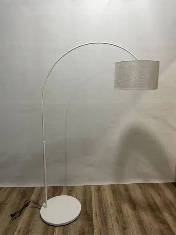 آباژور کنار سالنی|چراغ خواب و آباژور|میاندوآب, |دیوار