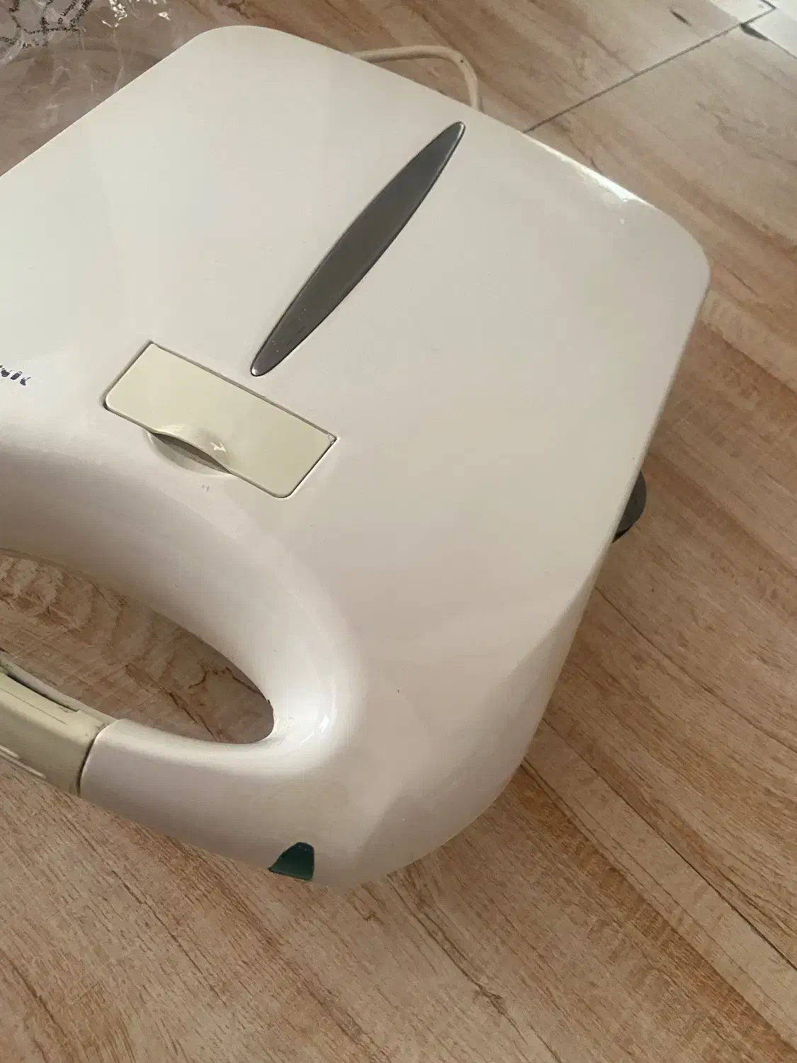 ساندویچ ساز|سایر لوازم برقی|رباطکریم, رباطکریم|دیوار