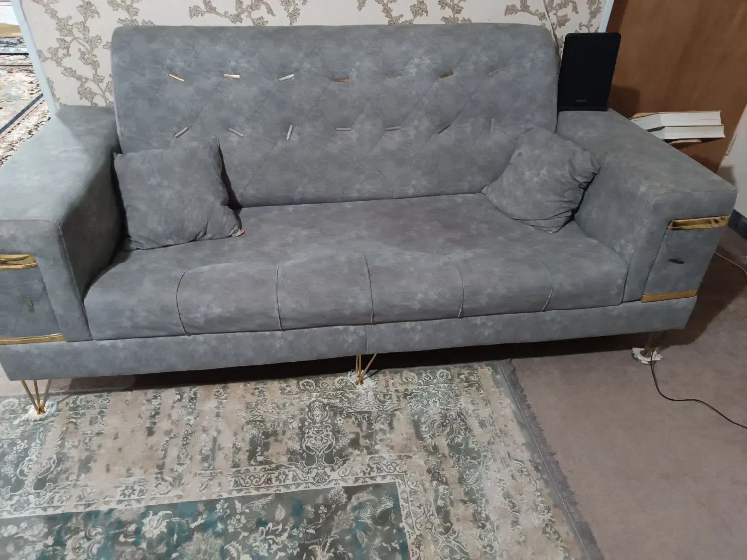 مبل|مبلمان خانگی و میز عسلی|دوگنبدان, |دیوار