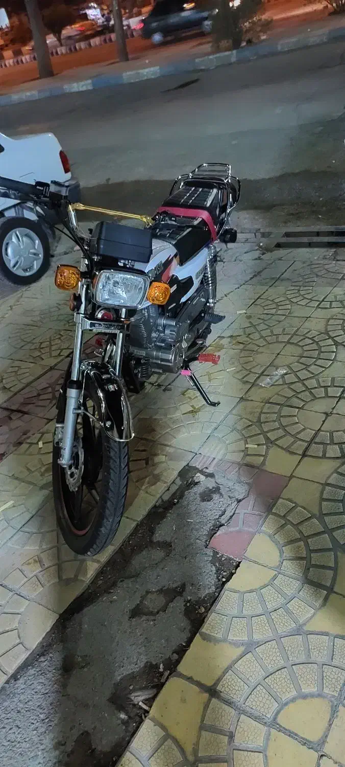 موتور..ام کازد۲۰۰سی سی ۱۴۰۴برج ۲|موتورسیکلت|کوهدشت, |دیوار