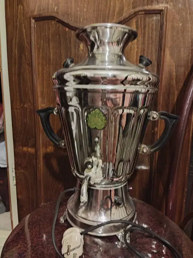 سماور برقی قدیمی|سماور، چای‌ساز، قهوه‌ساز|ری, حمزه‌آباد|دیوار