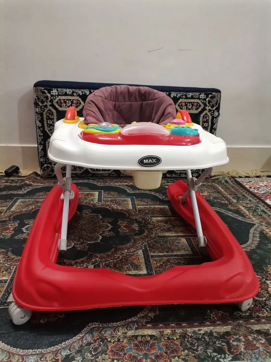 روروئک|کالسکه و لوازم جانبی|بروجرد, |دیوار