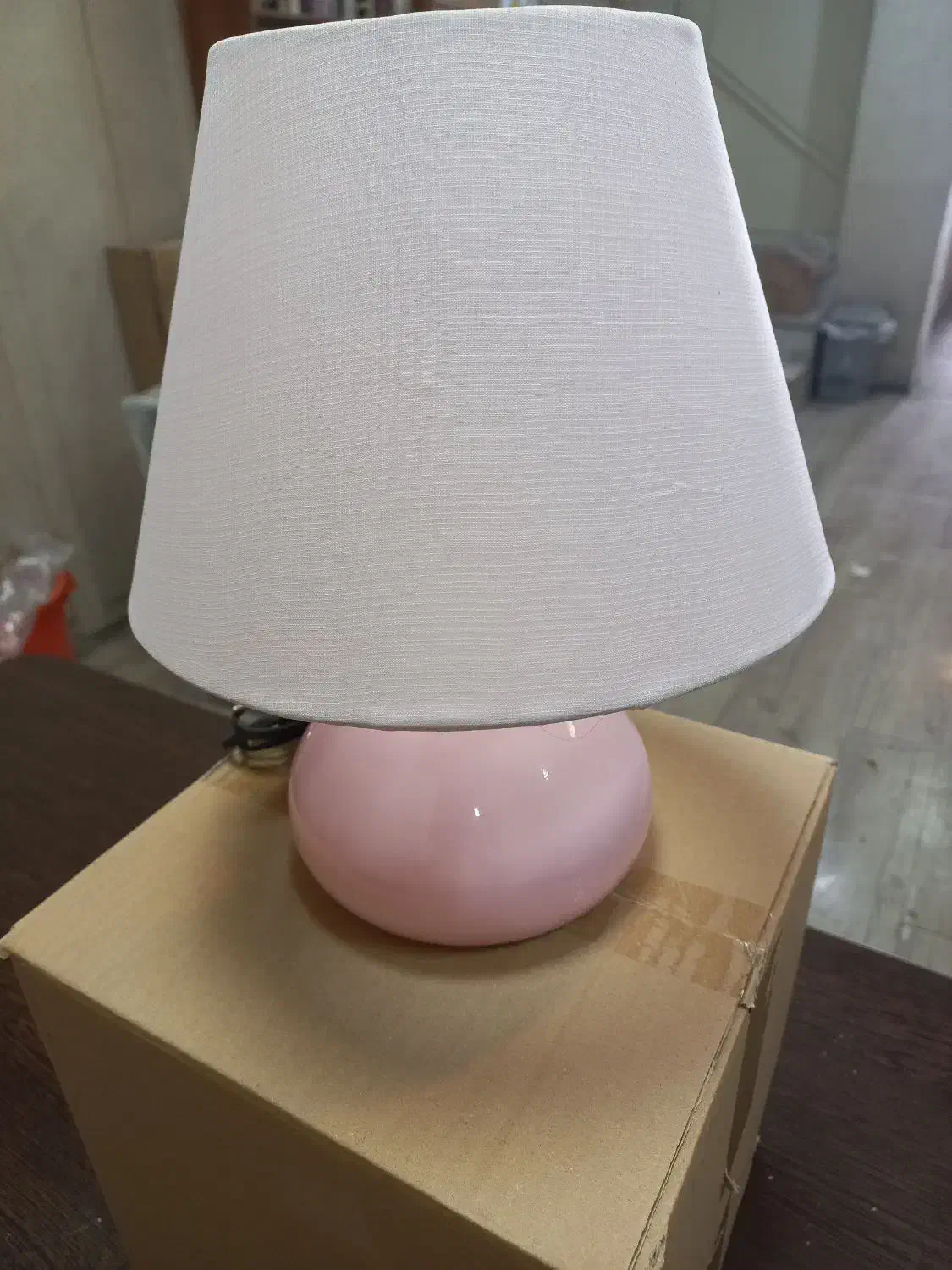 آباژور فانتزی کوچک در۴رنگ سفید قهوه ای  صورتی طوسی|چراغ خواب و آباژور|تهران, سید خندان (جلفا)|دیوار