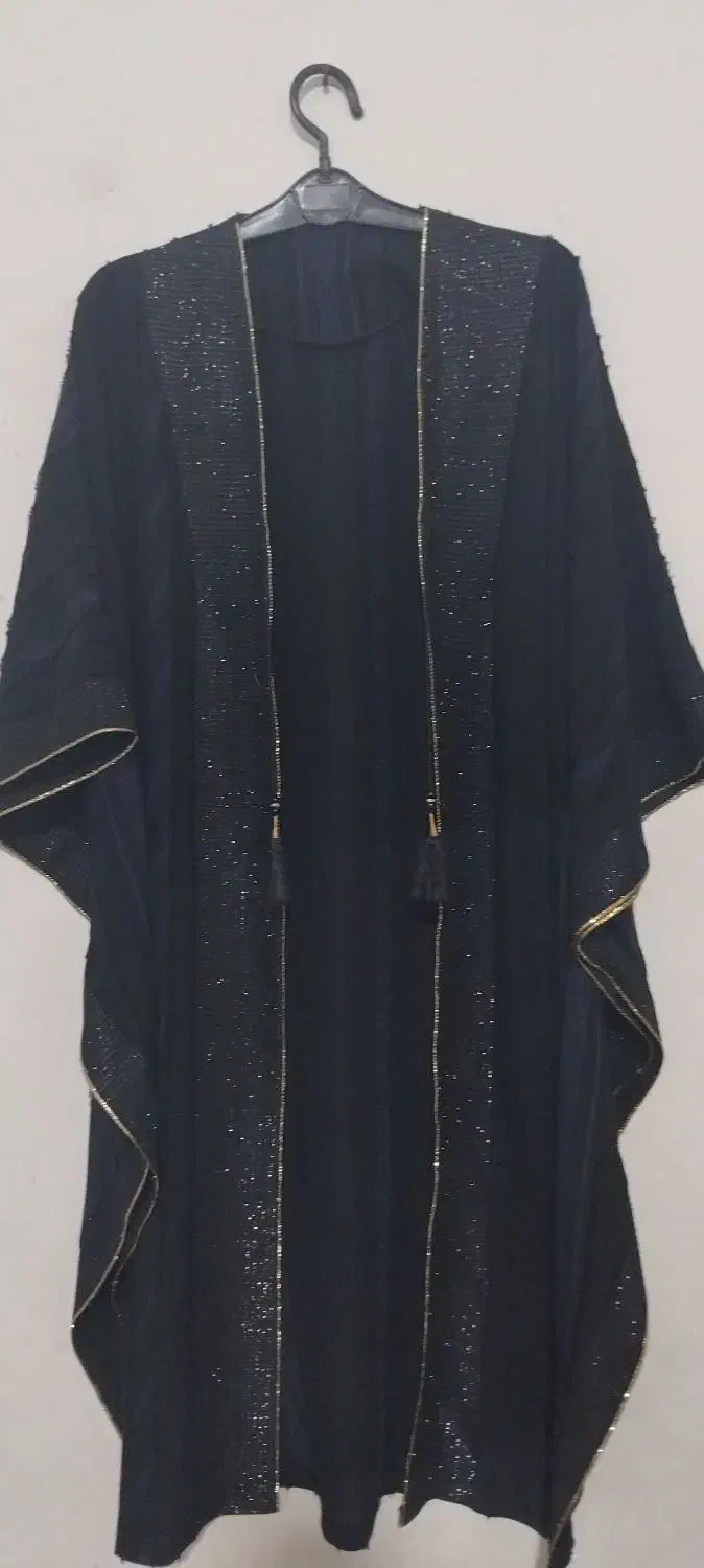 حراج تعدادی مانتو عبا کت شلوار کیف پانچ|حراج|شیراز, صاحب الزمان|دیوار