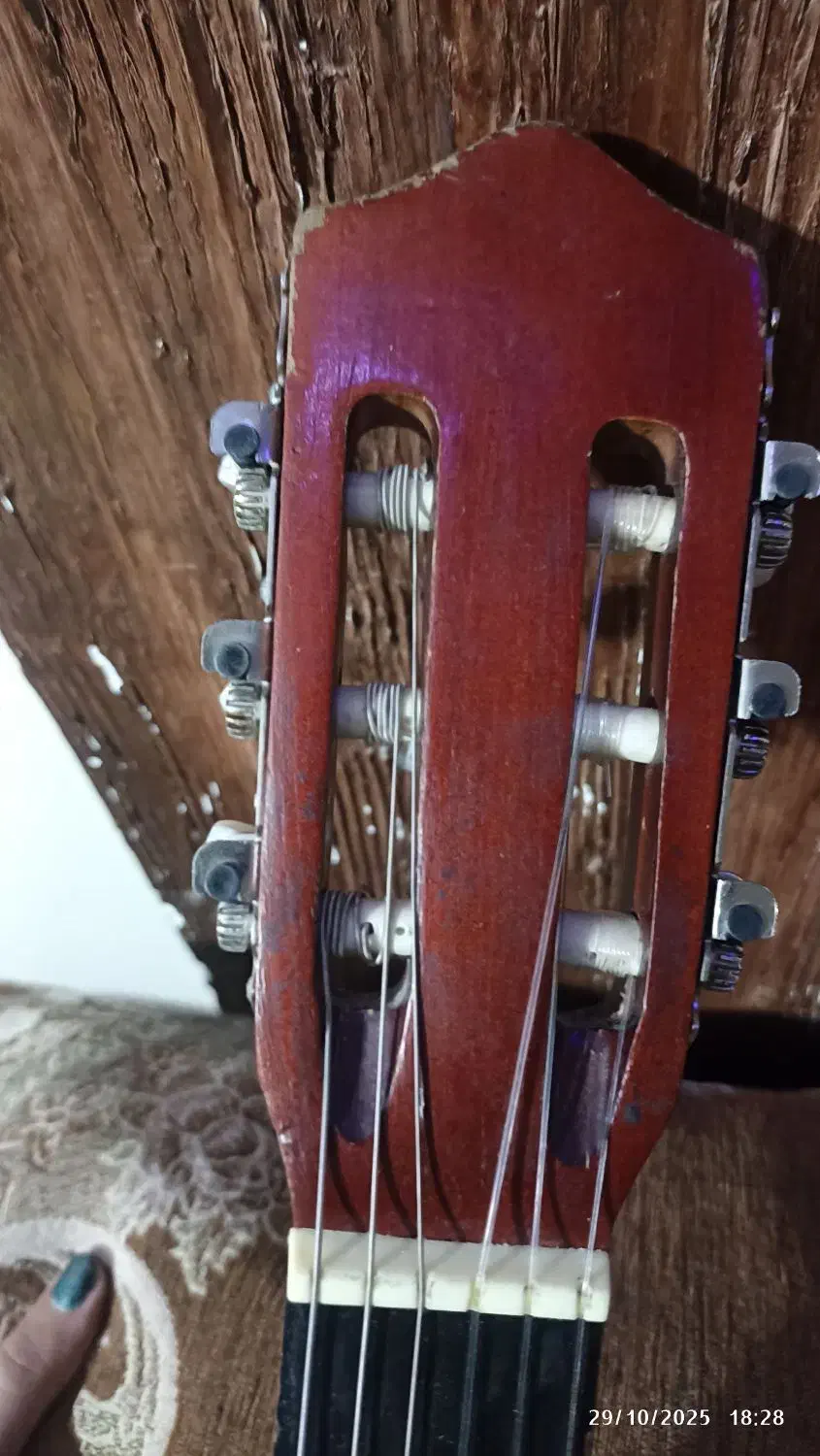 گیتار کلاسیک وینتیج|گیتار، بیس، امپلیفایر|کرج, شهرک بنفشه|دیوار