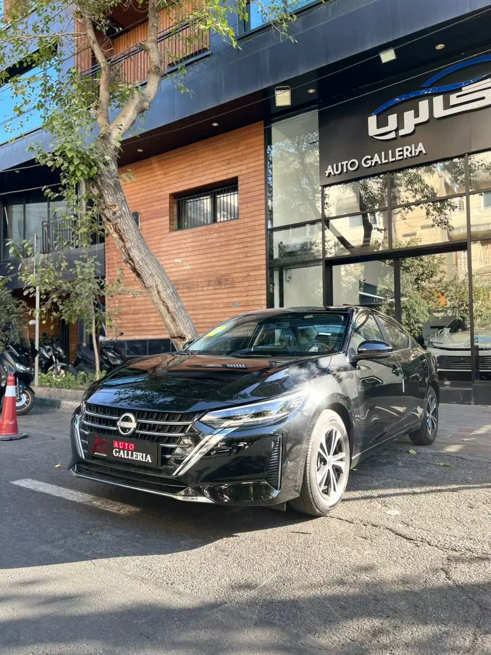 نیسان سیلفی بنزین2025|خودرو سواری و وانت|تهران, عباسآباد|دیوار