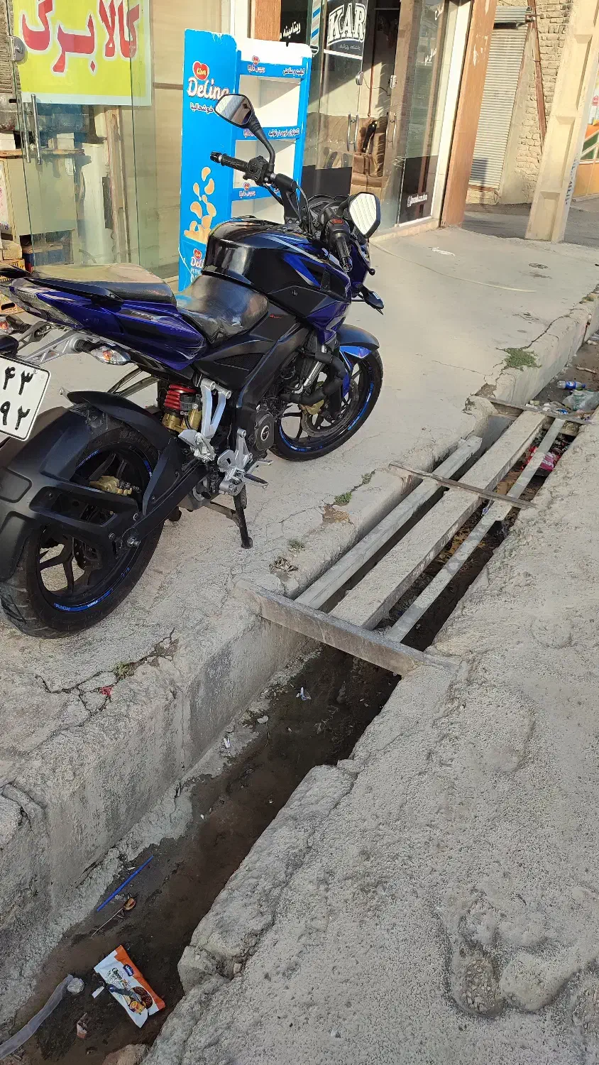 Ns 200|موتورسیکلت|اراک, |دیوار