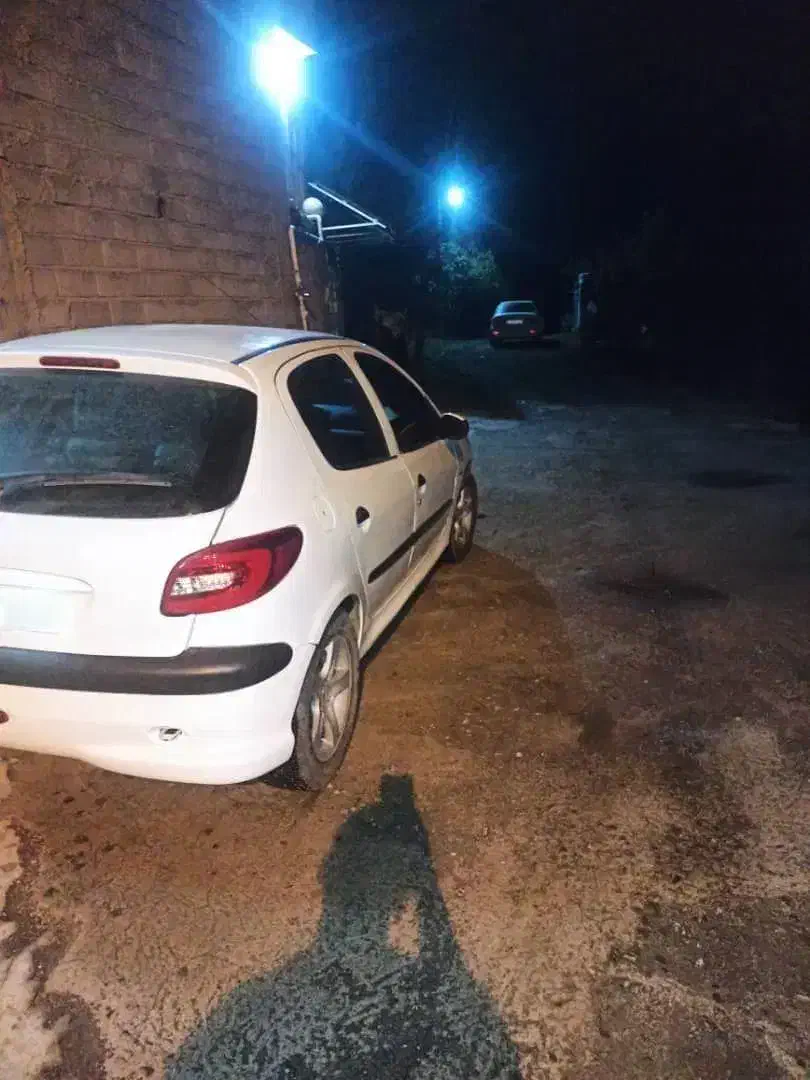 206|خودرو سواری و وانت|لاهیجان, لیالستان|دیوار