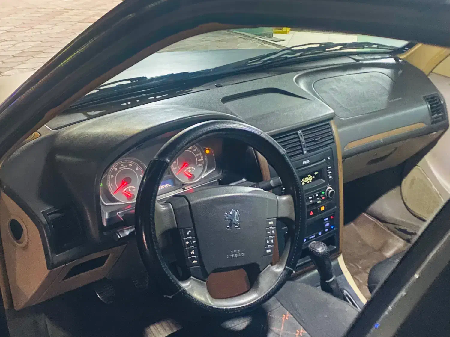 پژو پارس ۹۴ عروسک|خودرو سواری و وانت|جیرفت, |دیوار