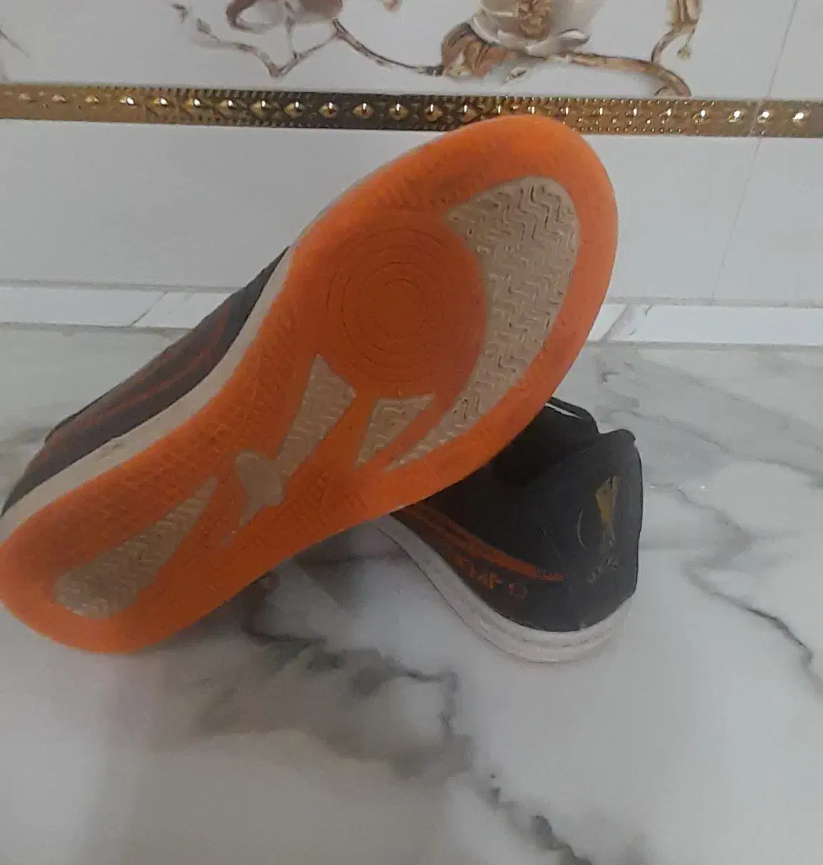 کفش ورزشی|کیف، کفش، کمربند|مرند, |دیوار