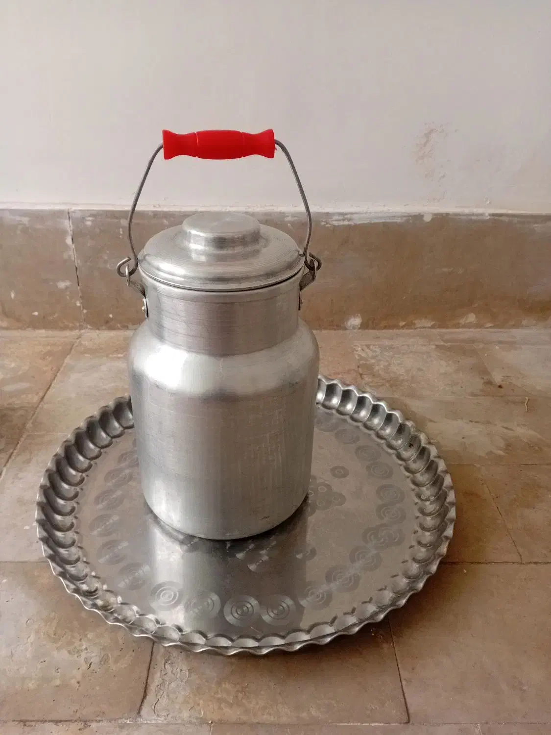 ظرف نگهداری روغن یا شیر دوسایز|ظروف نگهدارنده، پلاستیکی، یکبارمصرف|مشگین شهر, |دیوار
