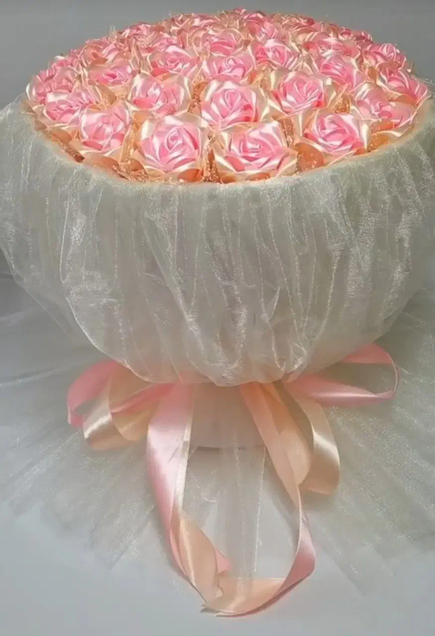 هدیه ای جاودان برای روز زن و مادر|گل مصنوعی|میبد, |دیوار