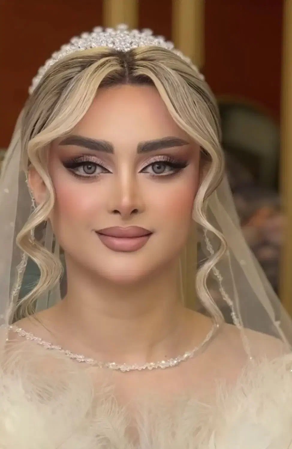 میکاپ وی ای پی با شنیون فقط ۱ تومن|خدمات آرایشگری و زیبایی|کرمانشاه, |دیوار