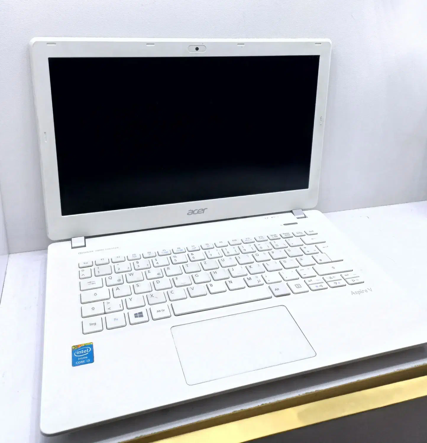 لپتاپ سفید و سبک|رایانه همراه|قم, ارم|دیوار