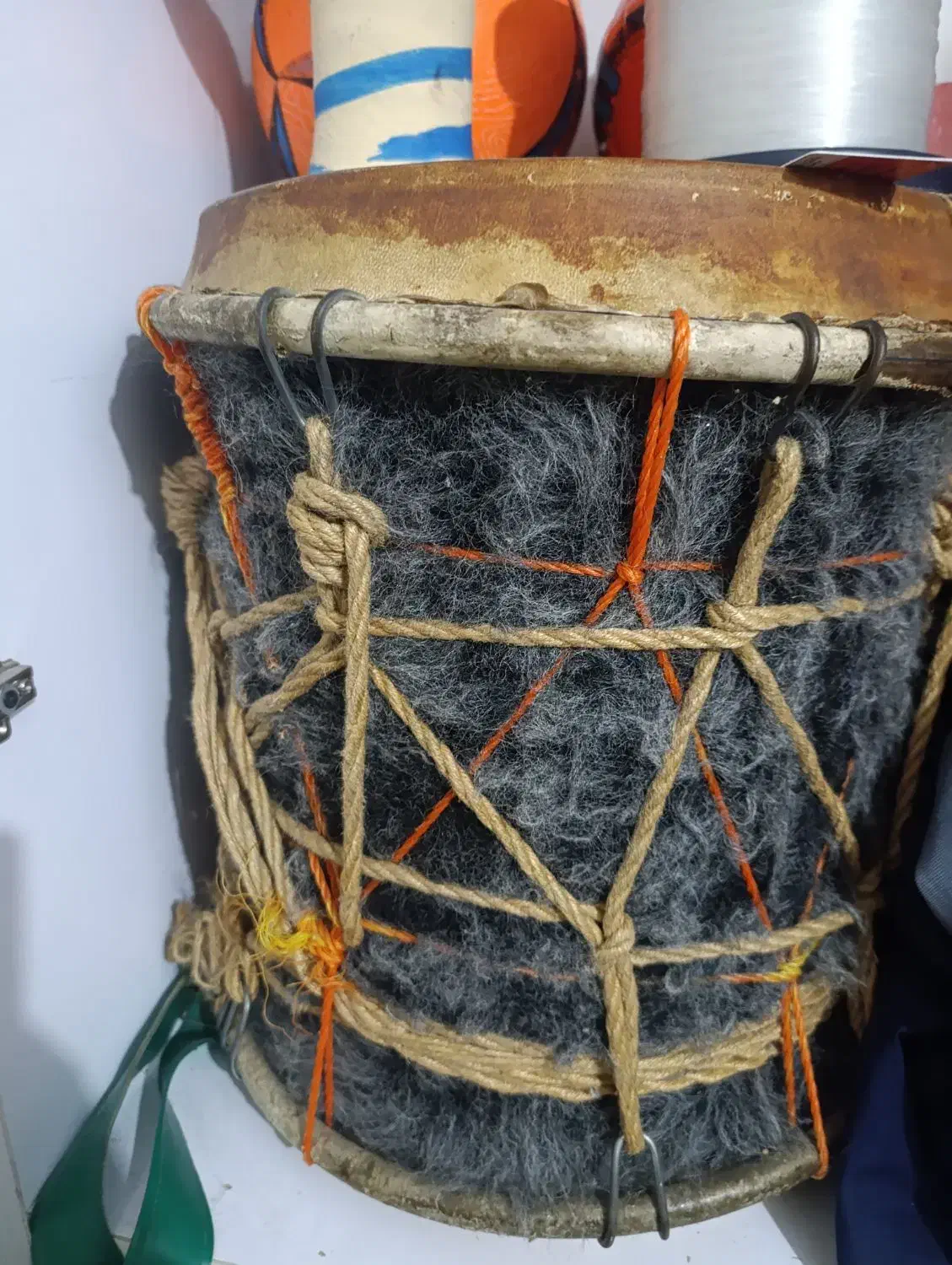 دمام ودهل|درام و پرکاشن|بندرعباس, |دیوار