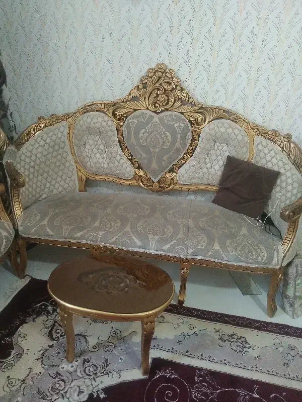 مبلمان سلطنتی|مبلمان خانگی و میز عسلی|تربتحیدریه, ۴۵ متری|دیوار