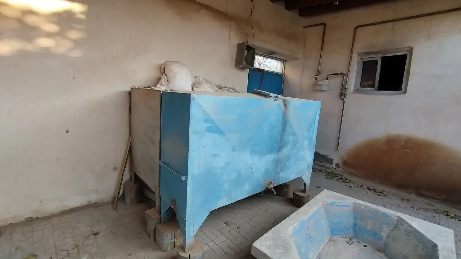 تانکر آهنی با ظرفیت ۱۰۰۰ و ۲۰۰۰ لیتر|مصالح و تجهیزات ساختمان|آذرشهر, |دیوار